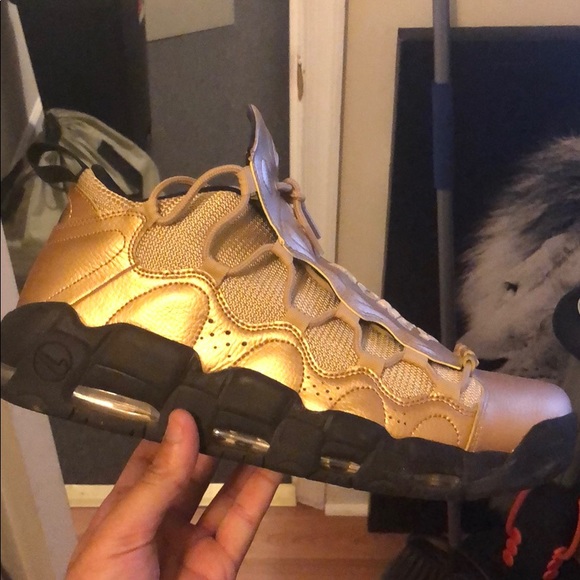 gold nike air money